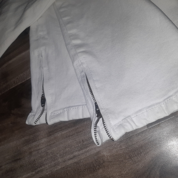 White jeggings - Picture 2 of 7